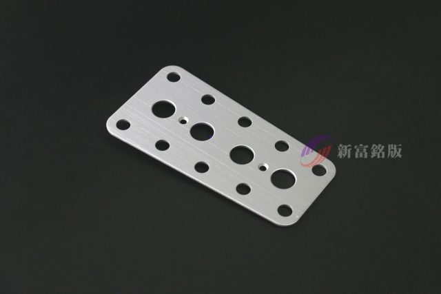 髮絲紋表面處理 - Custom plate for various applications